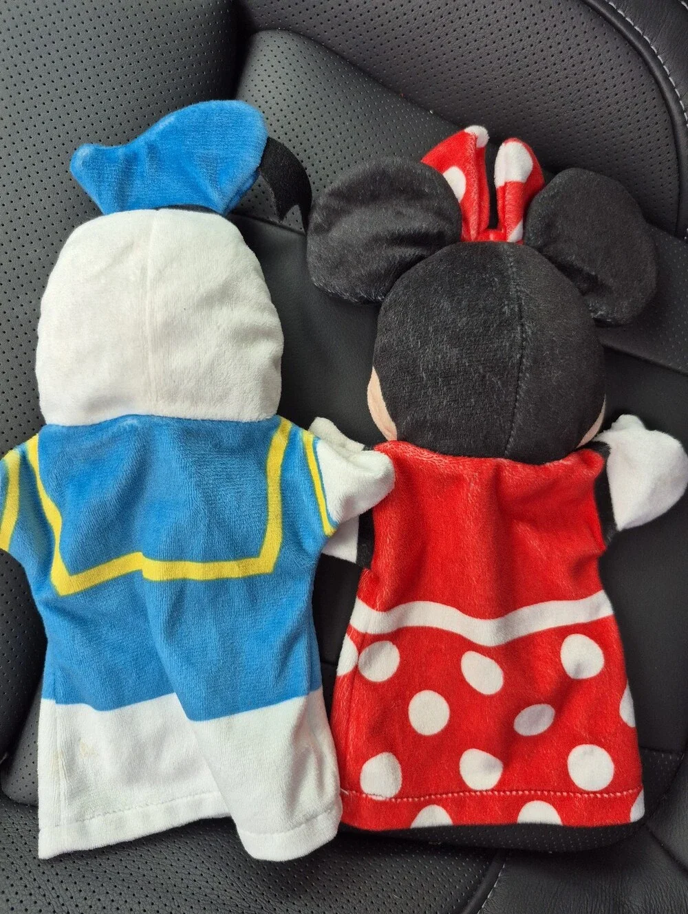 Melissa & Doug Donald Duck Blue and Minnie Mouse Red Plush Hand Puppets